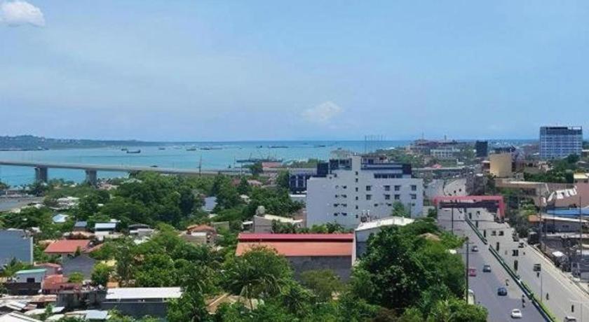 Sempre Premier Inn Mactan Airport Hotel Cebu Exterior photo
